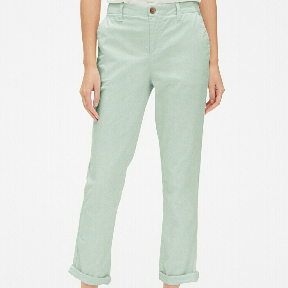 GAP Girlfriend Chino